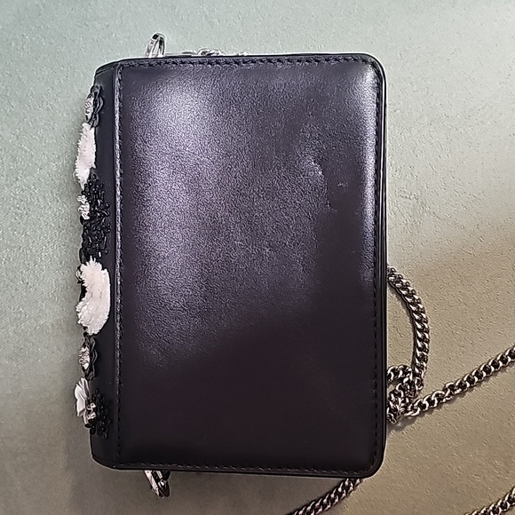 Michael Kors Black Gusset Clutch - Picture 7 of 9